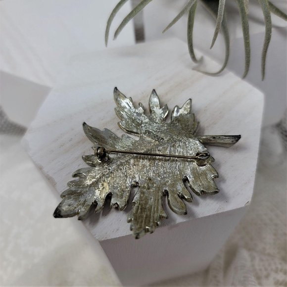 Vintage EMMONS Marked Brushed Silver Leaf Brooch - Picture 5 of 6